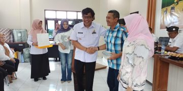 Kadis Kopdagperin Kab. Kuningan Lepas Kabid Koperasi